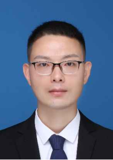 工程管理教研室教师——余建国
