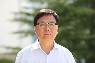 常务副校长：张穗萌